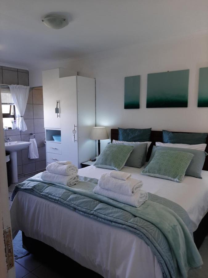Umtamvuna View Cabanas Port Edward Exteriör bild