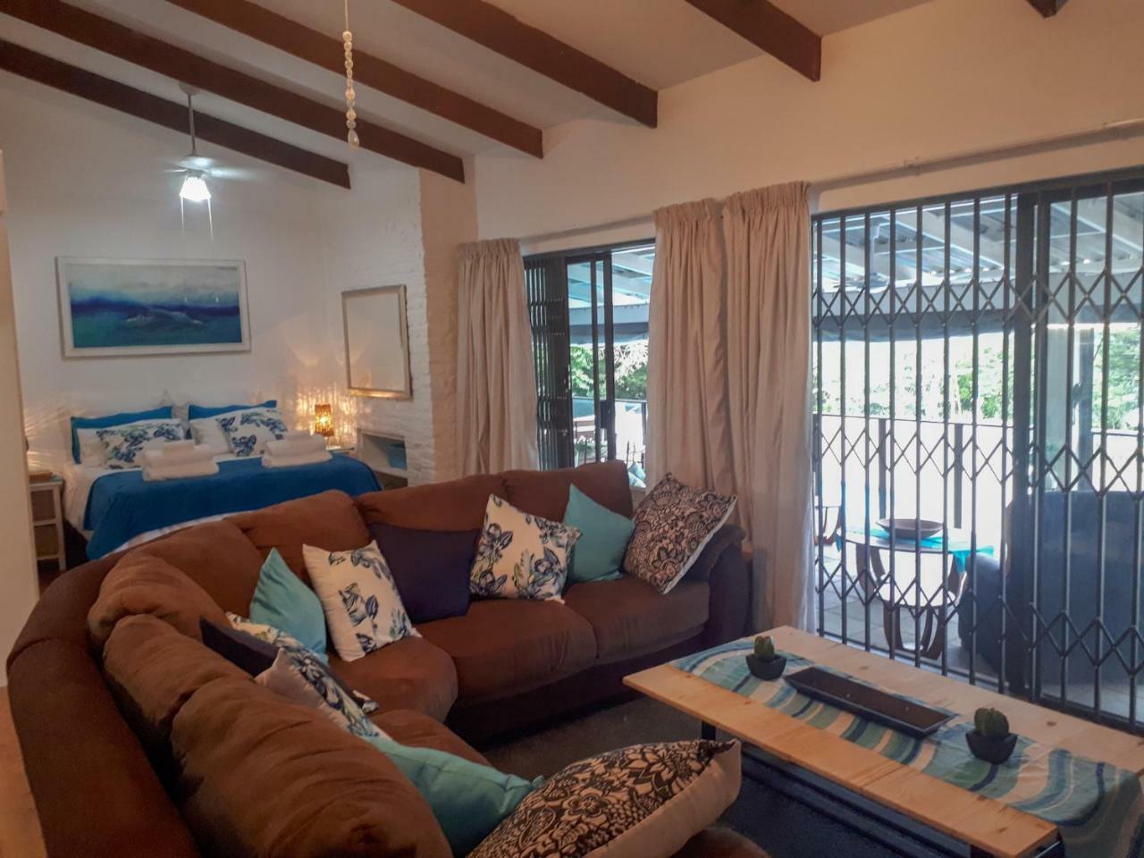 Umtamvuna View Cabanas Port Edward Exteriör bild